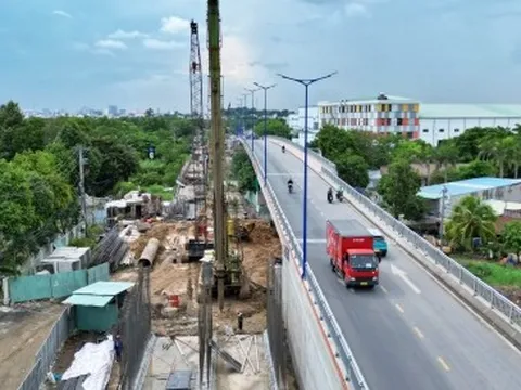 Sau sự cố hằn lún, cầu 700 tỷ đồng cửa ngõ phía Đông TP.HCM có đảm bảo an toàn?