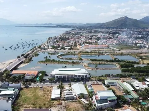 Đường ven biển hơn 2.000 tỷ đồng tại Khu kinh tế Vân Phong nguy cơ chậm tiến độ