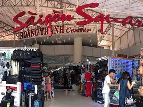 Saigon Square – “Điểm đen” buôn bán hàng nhái dai dẳng giữa trung tâm TP HCM