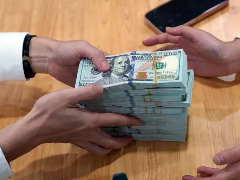 NHNN Khu vực 13 yêu cầu xử lý nghiêm cán bộ, nhân viên ngân hàng tiếp tay, móc nối mua bán ngoại tệ trái phép