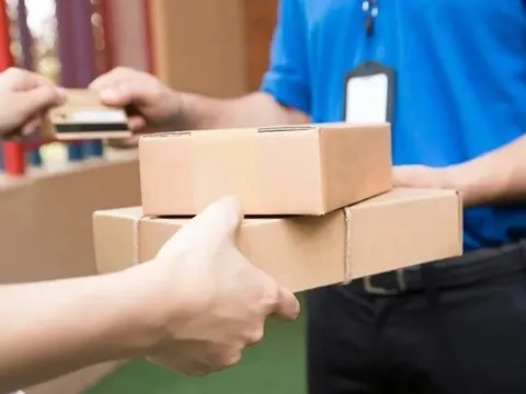 Công an Hà Nội cảnh báo người tiêu dùng tuyệt đối không làm theo yêu cầu này của shipper
