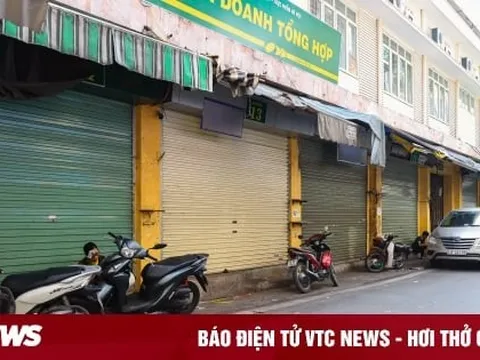 Nhiều gian hàng 'hái ra tiền' trên phố cổ Hà Nội đồng loạt đóng cửa