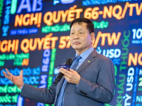 Chỉ 9% người Việt tiếp cận thuốc mới so với 51% người Nhật, Chủ tịch FPT Trương Gia Bình đặt câu hỏi: "Làm sao để người Việt được tiếp cận thuốc mới nhanh như người Mỹ, người Nhật?"