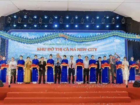 Hàng trăm khách tham dự lễ mở bán và khánh thành giai đoạn 1 dự án - Cà Ná New City