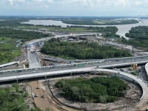Vì sao cầu lớn nhất Vành đai 3 TP.HCM chưa đưa vào khai thác?