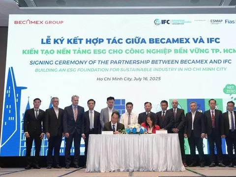 Tập đoàn Becamex và IFC ký kết hợp tác triển khai mô hình Khu công nghiệp sinh thái