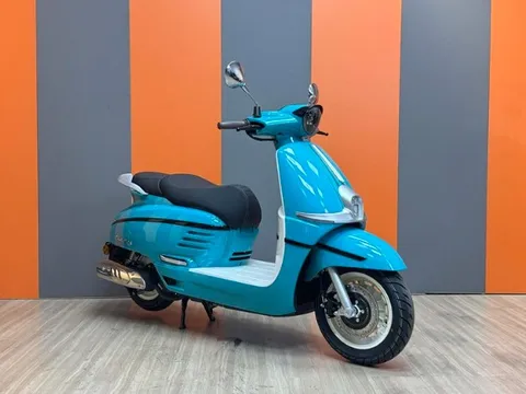 Xe tay ga phong cách Ý hiện đại như SH 160i nhưng giá chỉ ngang Air Blade ở Việt Nam