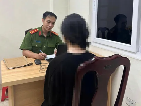 Nữ sinh 2006 ở Hà Nội đòi chuyển khoản cho 370 triệu đồng mới về nhà, mẹ đồng ý nhưng lại báo công an