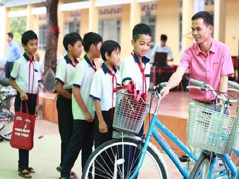 Agribank phát huy vai trò “Ngân hàng vì cộng đồng”, hướng tới an sinh xã hội