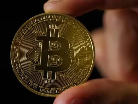Bitcoin tăng vọt: Cơ hội đầu tư hay nguy cơ bong bóng mới?