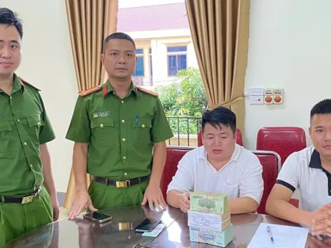 Tài khoản bất ngờ nhận hơn 650 triệu đồng, vội đến công an xã nhờ tìm chủ nhân