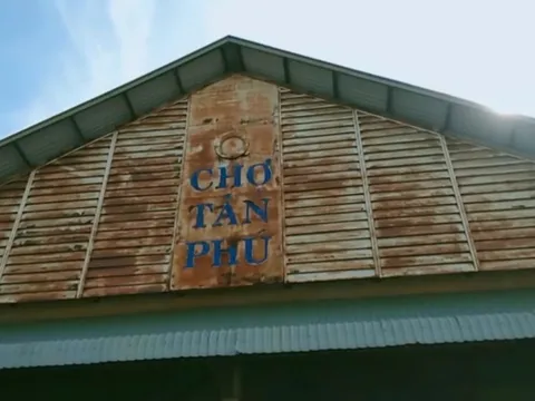 Vì sao nhiều chợ truyền thống Tp.HCM rơi vào cảnh đìu hiu?