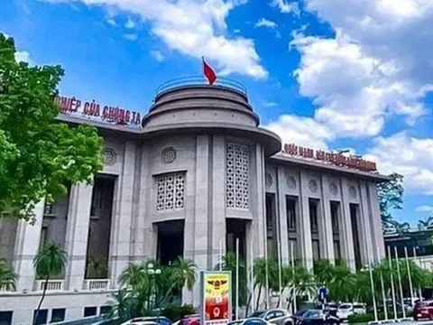 NHNN bơm thanh khoản VND nhiều nhất kể từ 2017, lãi suất qua đêm liên ngân hàng vẫn tăng lên 6%/năm