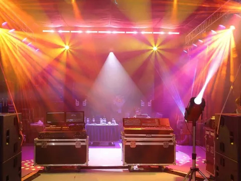 “Đại tiệc” công nghệ âm thanh - ánh sáng PLASE SHOW trở lại Hà Nội