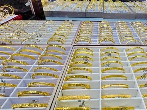Giá vàng nhẫn, vàng miếng ngày 9/12: Giảm tới 1,3 triệu đồng/lượng