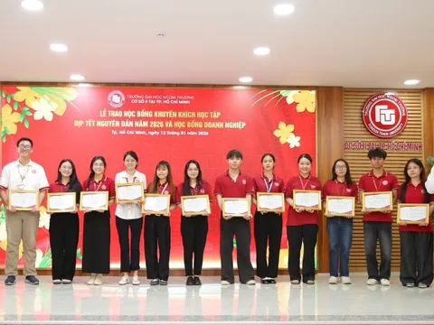 Ấm áp Xuân Bính Ngọ cùng Lễ trao học bổng nhân dịp Tết Nguyên đán năm 2026 tại Cơ sở II Trường ĐH Ngoại thương