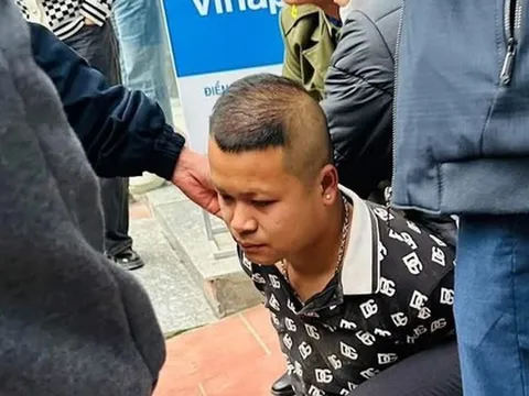 Diễn biến vụ nghi phạm xông vào ngân hàng cướp tiền