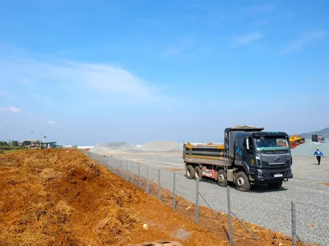 Đầu tư hơn 1.000 tỷ sửa chữa, nâng cấp sân bay thuộc tỉnh rộng nhất Việt Nam