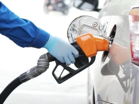 Kiến nghị dừng xuất khẩu dầu thô để phục vụ nhu cầu chế biến trong nước