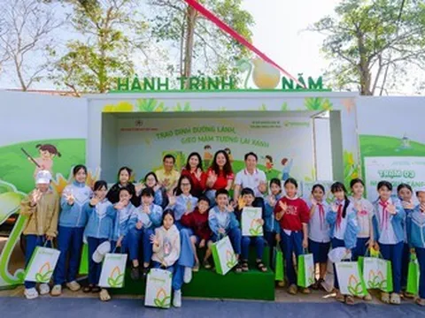 Chuyện chưa kể về những "người gieo lành" trong chương trình Sữa đậu nành học đường