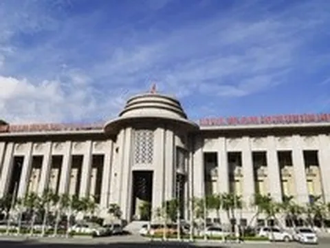 Lãi suất qua đêm tăng vọt lên 12%, Ngân hàng Nhà nước triển khai gói hỗ trợ 90.000 tỷ