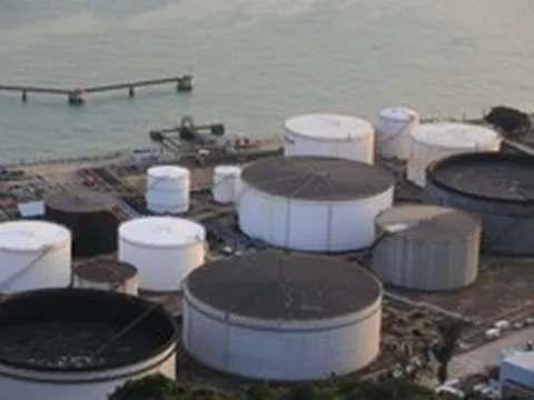 Căng thẳng Trung Đông: Trung Quốc sắp cấm một mặt hàng cực quan trọng, có thể làm rung chuyển ngành nông nghiệp và công nghiệp thế giới