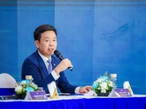 Ông Trương Gia Bình, Nguyễn Bá Dương, Trần Đình Long và Trịnh Tiến Dũng đã thảo luận lập Liên minh nội địa làm đường sắt