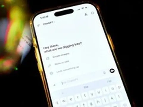 Nghiên cứu từ MIT: Dùng ChatGPT sai cách khiến não bộ "tê liệt" 55%, nguy cơ mất trí nhớ cận kề!