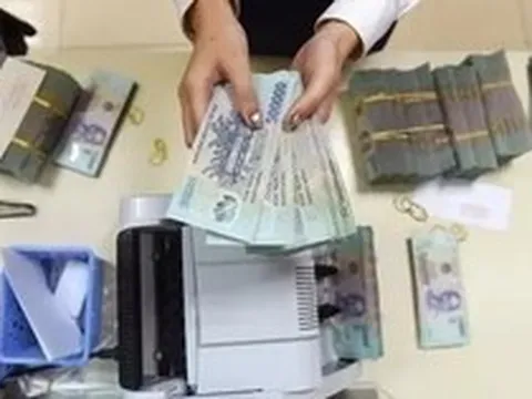 'Nếu tăng lãi suất quá nhanh, nợ xấu sẽ bùng phát'