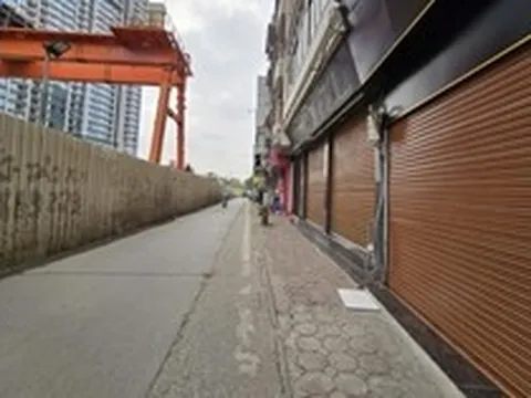 Lô cốt metro Nhổn-ga Hà Nội án ngữ gần chục năm, phố trung tâm thành 'phố chết'