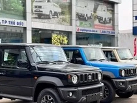 ‘Xe chơi’ Suzuki Jimny giảm giá mạnh để xả hàng