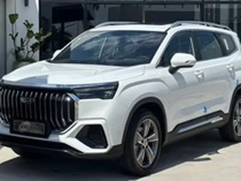 Geely Okavango sắp về Việt Nam: Giá dự kiến từ 760 triệu đồng, 7 chỗ, ngang cỡ Santa Fe, có ADAS