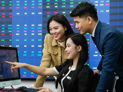 Theo dấu dòng tiền khi VN-Index vượt đỉnh