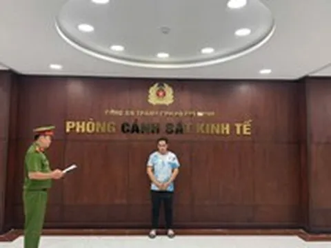 TP.HCM: Khởi tố ông chủ chuỗi K.W Sneaker, thu hơn 1.400 đôi giày giả nhãn hiệu Nike, Adidas, New Balance, Onitsuka Tiger gần 3,4 tỷ đồng