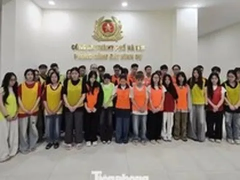 Hà Nội: Bắt giám đốc công ty cùng 17 đối tượng giúp quảng cáo web đánh bạc