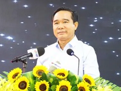 Chủ tịch TP.HCM: Sẽ biến những dự án ngủ quên thành nhà máy, công trình hiện đại