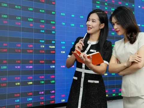 VN-Index hướng tới vùng 1.830 điểm, thanh khoản vẫn là trở ngại