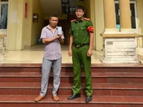 Tài khoản ngân hàng của người đàn ông SN 1976 bất ngờ có giao dịch 10.000.000 đồng, công an nhanh chóng vào cuộc xác minh