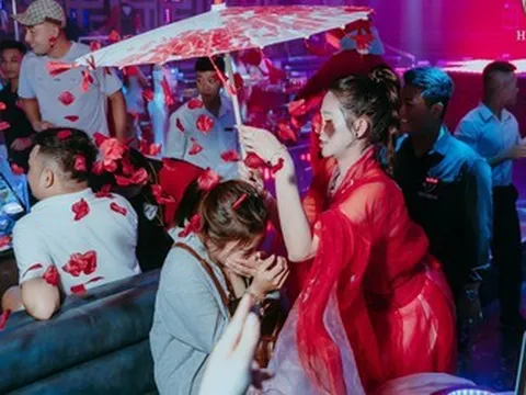 Cháy hết mình cùng những đêm nhạc bùng nổ tại H Club Hạ Long