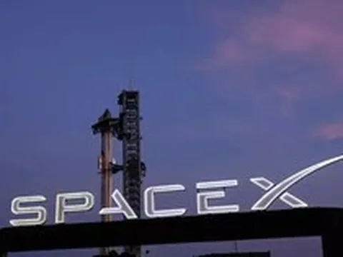 Elon Musk để ngỏ khả năng sáp nhập Tesla và SpaceX