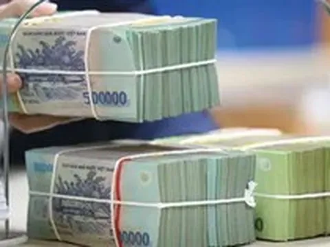 Đang diễn ra việc 'đi đêm' lãi suất huy động