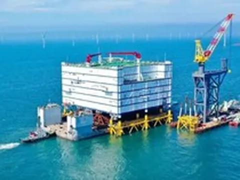 Phát hiện Trung Quốc cắm cột sắt 7 tầng nặng 25.000 tấn xuống đáy biển, công trình ngoài khơi hàng đầu thế giới lộ diện