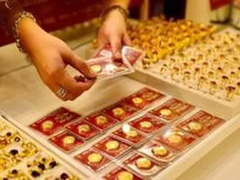 Đến cuối ngày 5/8, giá vàng miếng, vàng nhẫn tại SJC, DOJI, Bảo Tín Mạnh Hải, Phú Quý,... đã tăng tới 1,8 triệu đồng/lượng