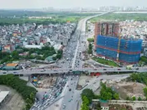 Hầm chui Cổ Linh dần lộ diện, 'chạy đà' về đích trước hạn