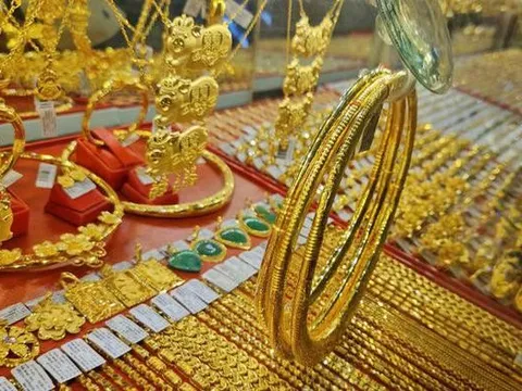 Giá vàng hôm nay (6/8): Tăng vọt vượt ngưỡng sàn