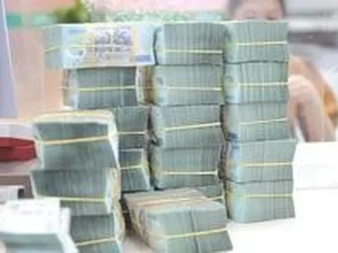 Tuần tới, một ngân hàng sẽ chốt quyền nhận cổ tức tỷ lệ 15%, cổ đông còn được mua thêm cổ phiếu giá rẻ