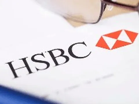 Thị trường ngân hàng bán lẻ: HSBC rút khỏi 2 thị trường bán lẻ tại Úc và Ai Cập, Standard Chartered chuyển nhượng danh mục cho vay tại Singapore cho Trust Bank