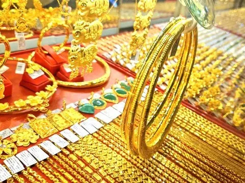 Giá vàng hôm nay (13/8): Tiến sát mốc 145 triệu đồng/lượng