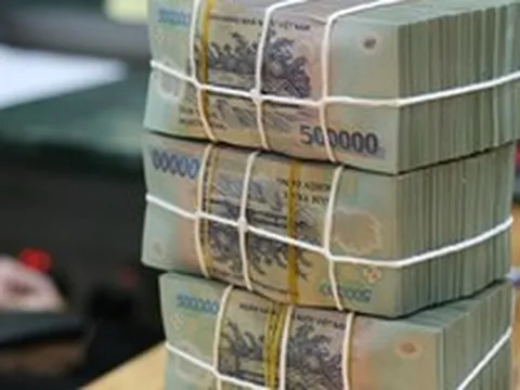 Một ngân hàng giảm mạnh 2%/năm lãi suất cho vay ngay sau buổi làm việc của Thủ tướng với ngành ngân hàng sáng 13/8