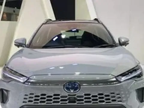 Toyota có thay đổi quan trọng với xe hybrid